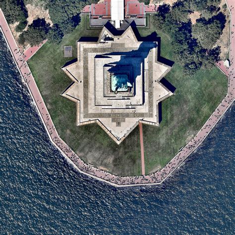 Kevin Lynch's Images of the City Through Aerial Photography.